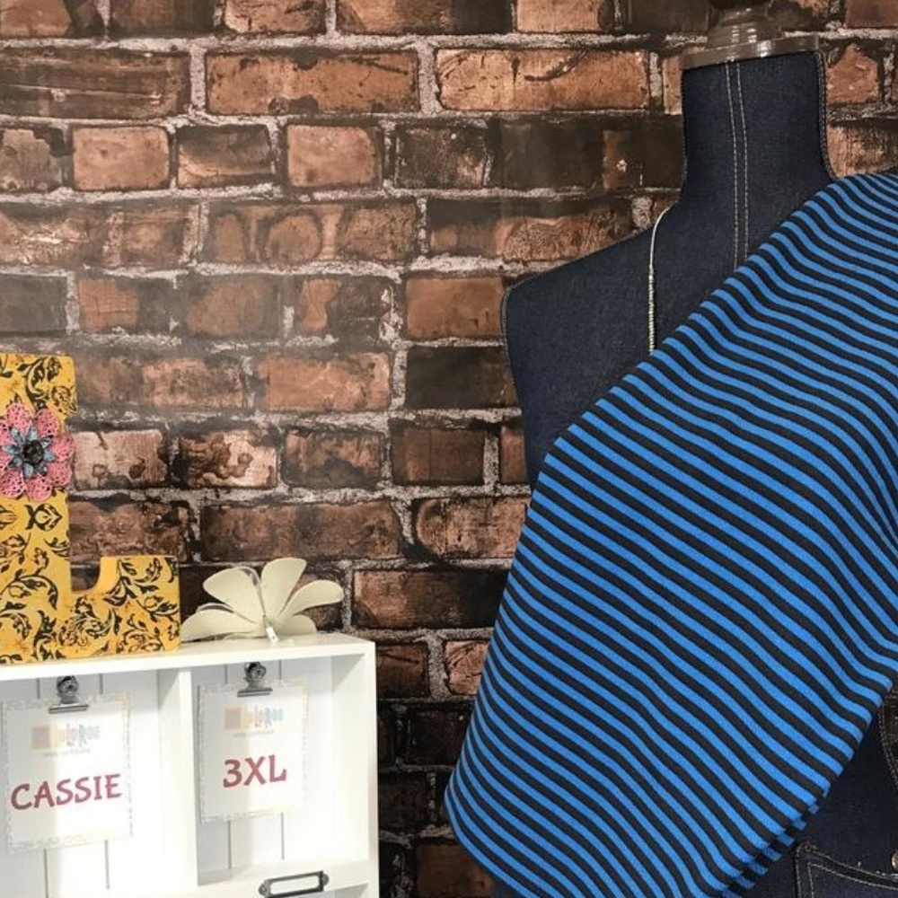 Lularoe Cassie New with tags